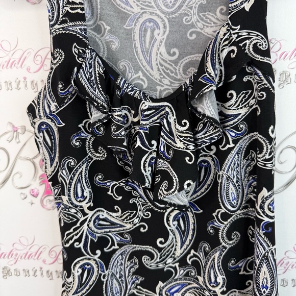 White House Black Market shirt ruffles Black and White Paisley Tank Top - Picture 6 of 9